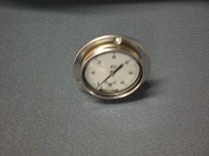 GAUGE: 0-60 PSI/ 2.5 DIA./ 1/4 NPT REAR CONNECTION 