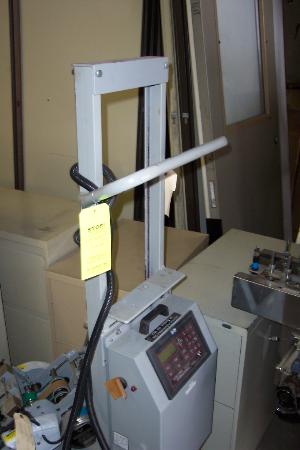 Longford International Insert Feeder