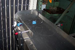 Descon Belt Conveyor, 7' Long x 12 Wide