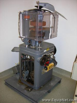 Manesty 16 Station Beta Press (parts machine)