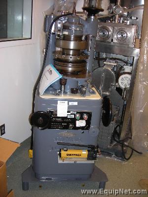 Manesty 16 Station Beta Press (needs repair)