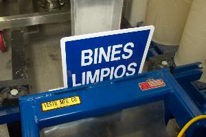 Vestil Mfg Company Hydraulic Tote Bin Lift/Transporter