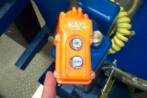 Vestil Mfg Company Hydraulic Tote Bin Lift/Transporter