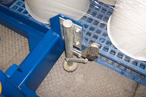 Vestil Mfg Company Hydraulic Tote Bin Lift/Transporter