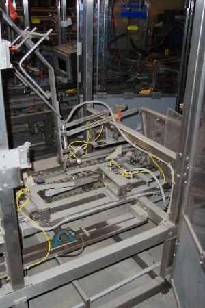Schneider Stainless Steel Horizontal Case Packer with Case Elevator