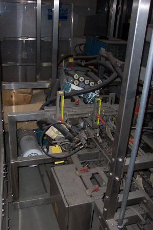Schneider Stainless Steel Horizontal Case Packer with Case Elevator