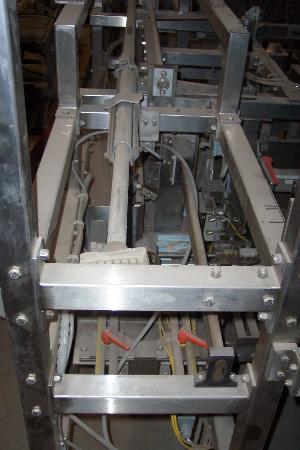Schneider Stainless Steel Horizontal Case Packer with Case Elevator