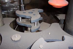 Federal Fogg 6 Head Rotary Filler/Capper