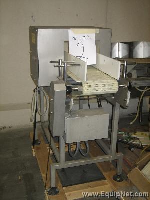 Loma Series 6000 Metal Detector Head and Conveyor
