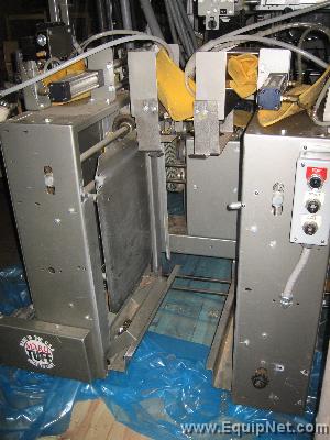 2001 Marq Case Erector
