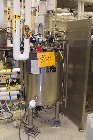 Feldmeier 250 Liter Stainless Steel Non Jacketed Tank w/ Chemineer Mixer