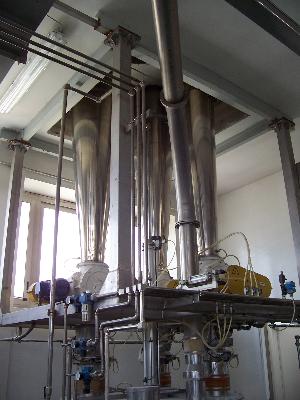 3000 Litre S/S Powder Hopper on Weigh Cells with 3x Govioni Rotory Valves