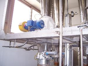 3000 Litre S/S Powder Hopper on Weigh Cells with 3x Govioni Rotory Valves