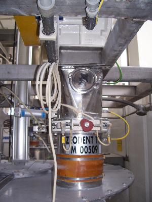 3000 Litre S/S Powder Hopper on Weigh Cells with 3x Govioni Rotory Valves