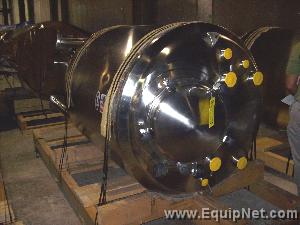 Unused 1200L T&C Tank Mounted on 4 Legs