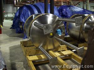 Unused 1200L T&C Tank Mounted on 4 Legs