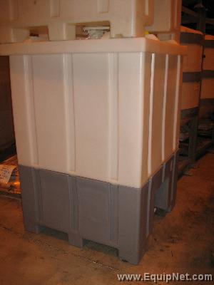 Lot of 3 Square Stackable Plastic Totes