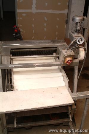 Magnuson Shufflo Feeder/Cutter, Model 23CH30U-45D