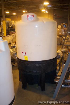 238  Gallon Poly Tank on Stand