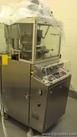 Kilian LX 23 Tablet Press