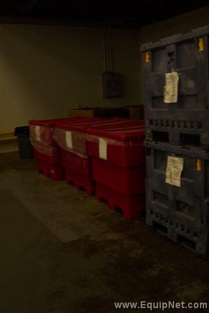 2,500 LB. Capacity Tote Dumper System/ K Tron Feeder