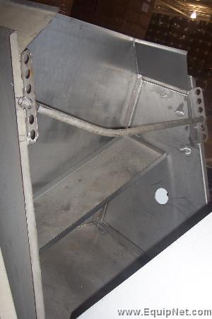 2,500 LB. Capacity Tote Dumper System/ K Tron Feeder