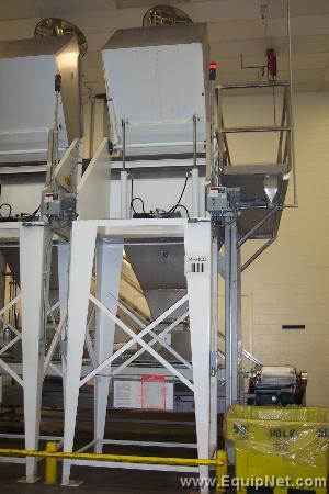 2,500 LB. Capacity Tote Dumper System/ K Tron Feeder